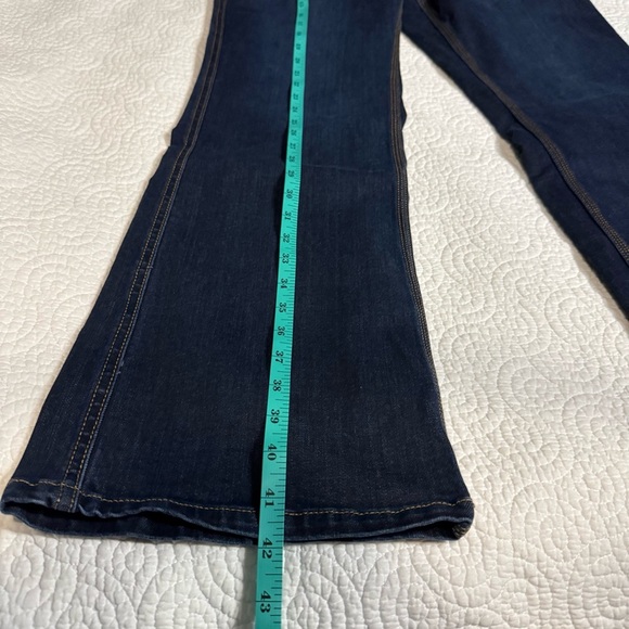 Carhartt Blue Straight Leg Jeans Classic Style - Picture 6 of 13